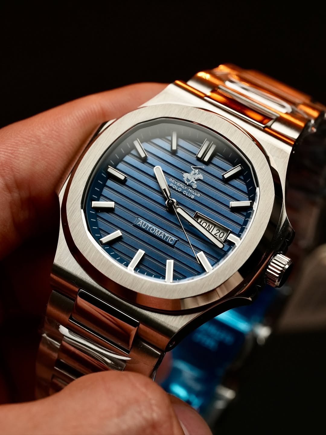 Blue dial, silver chain - Pak Style Hub