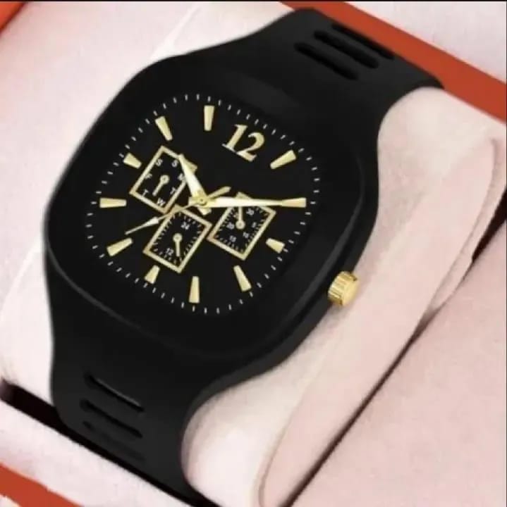 Man's Black Analogue Watch Lightweight Casual - Pak Style Hub
