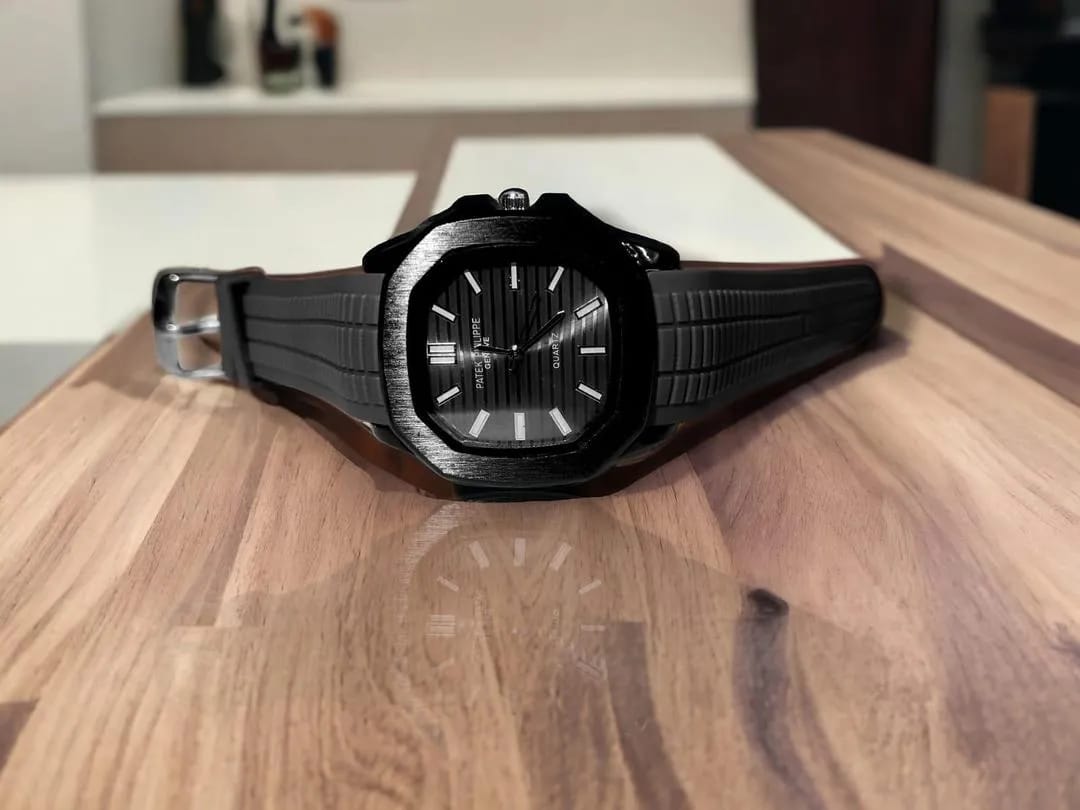 Man's Watch Quartz - Pak Style Hub